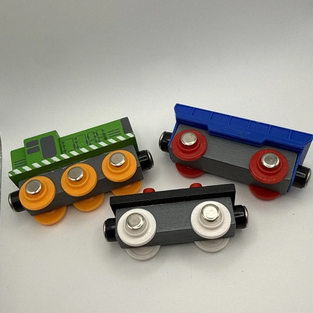 Orbrium Wooden Train Cars Lot Brio Thomas Compatible Lot Of 8 EUC